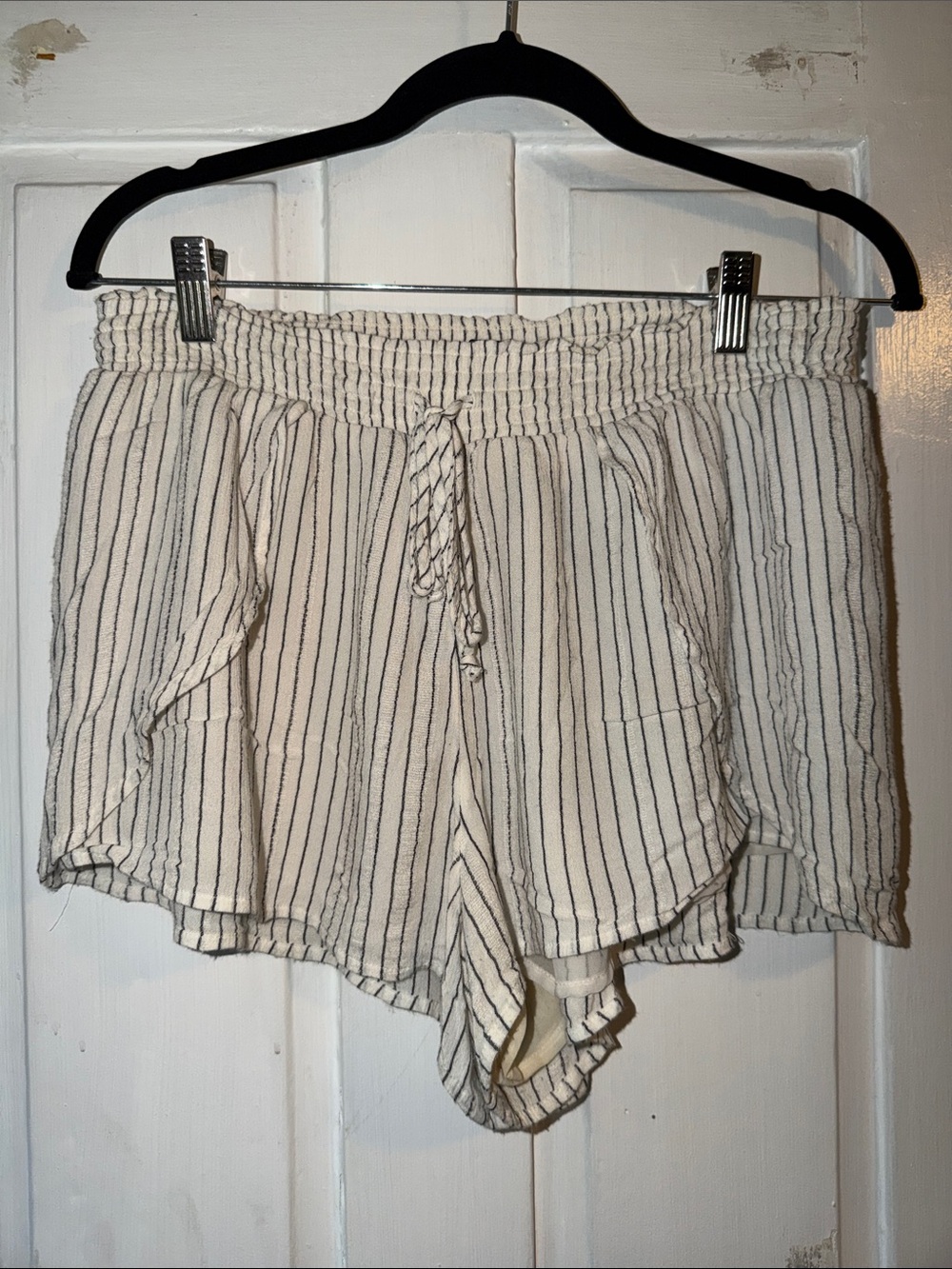 American Eagle Striped Lightweight Drawstring Shorts - Cream and Black